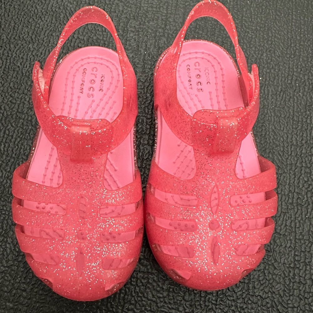 CROCS Pink Sandals Vibrant Jelly Design